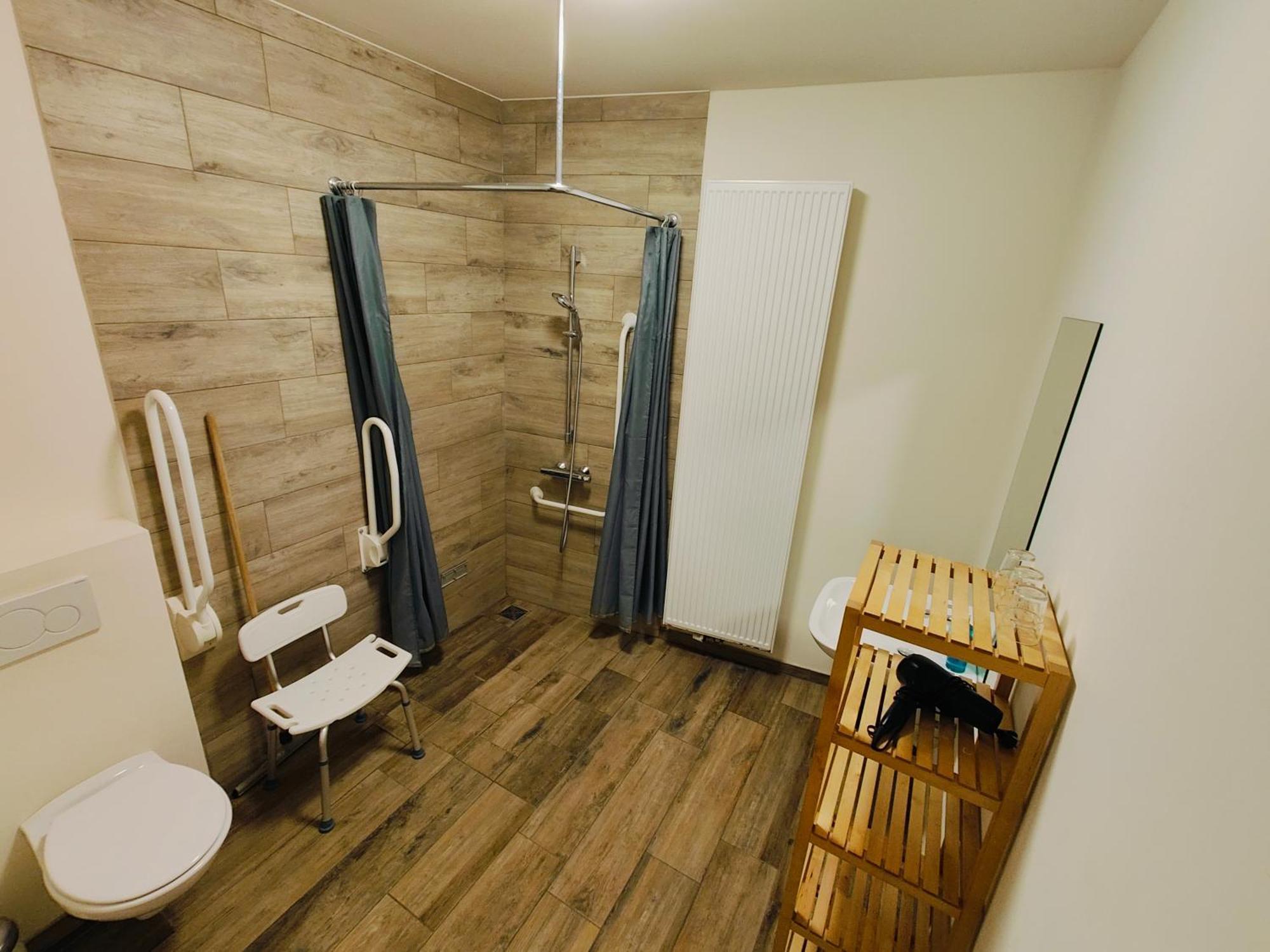 Hotel Ladeuze Льовен Екстериор снимка
