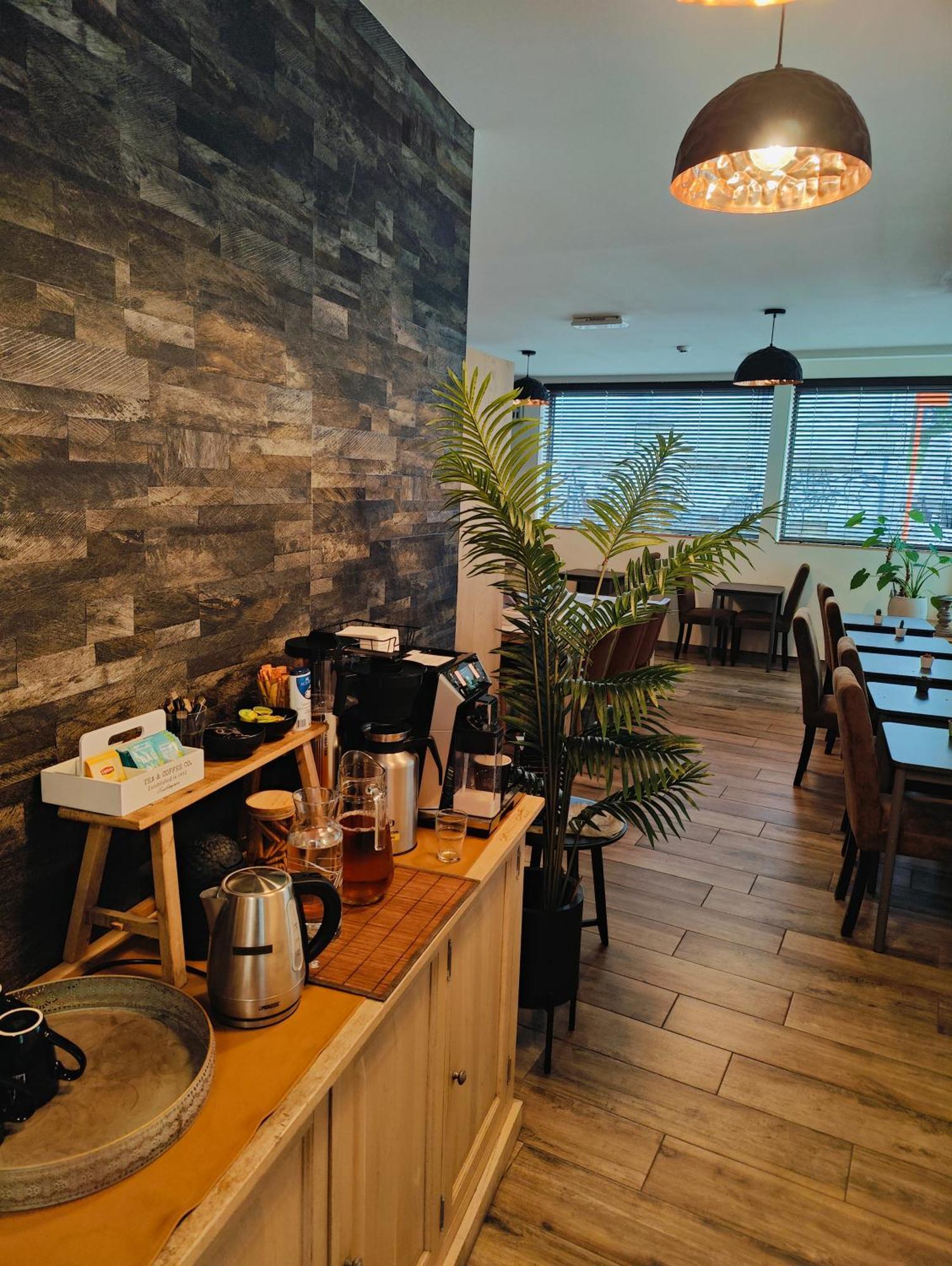 Hotel Ladeuze Льовен Екстериор снимка