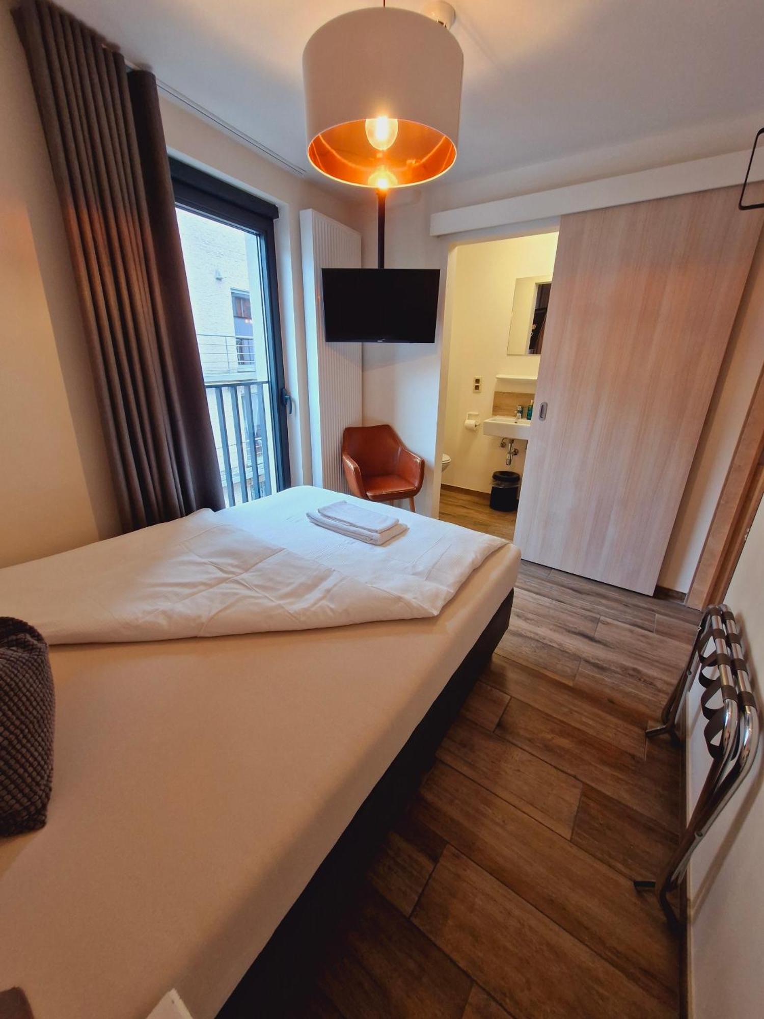 Hotel Ladeuze Льовен Стая снимка